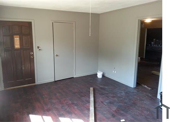2nd image of 3821 Duquesne Dr