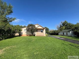 322 N Saint Charles St, Salmon, ID 83467