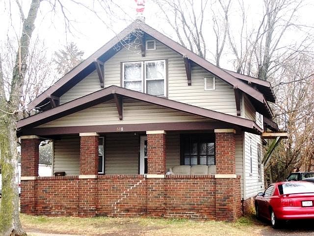 1st image of 608 13th Ave E