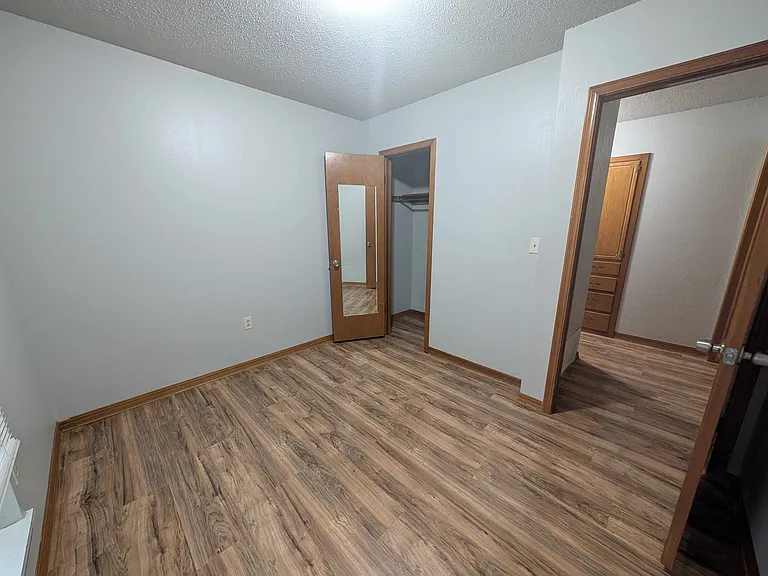 1915 S Jensen Ave — Photo 14
