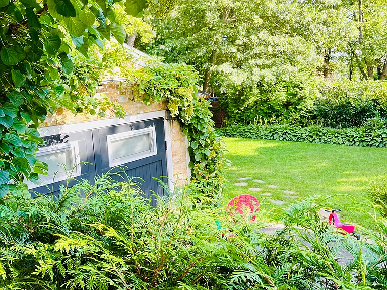 10 Cove Ave — Photo 27