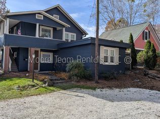 522 3rd Ave W, Hendersonville, NC 28739