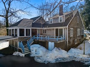 136 Leonard St, Gloucester, MA 01930