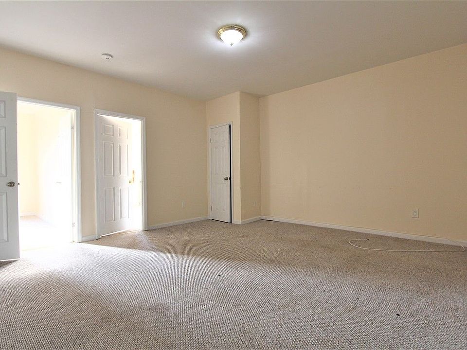 1st image of 675 Park Ave #2