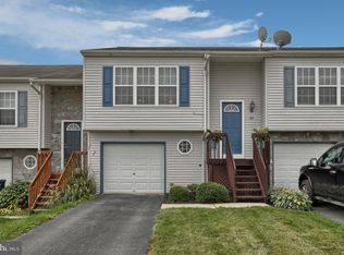 122 Julia Ln #L-0010, Lebanon, PA 17042