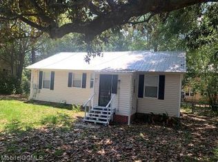 311 1st St, Chickasaw, AL 36611