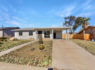 1762 W Calle La Paz, Tucson, AZ 85713