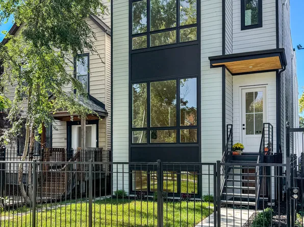 1728 N Sawyer Avenue Front, Chicago, IL 60647
