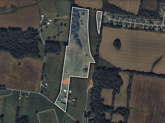 39th image of 134 N Harris Rd
