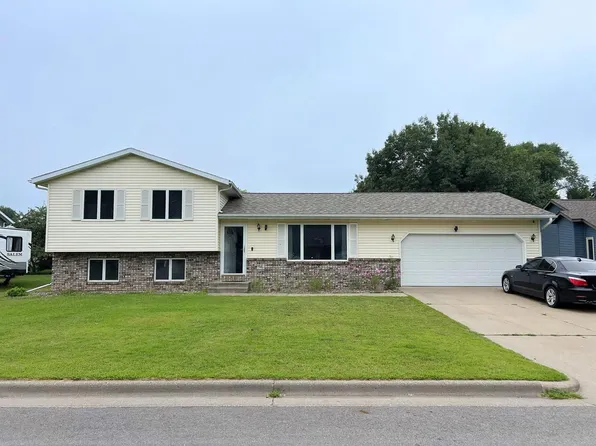 2710 Cedar AVENUE SOUTH South, Holmen, WI 54636