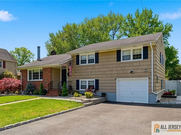 205 New Dover Rd, Colonia, NJ 07067