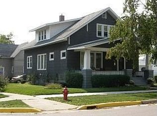 313 3rd St, Manistee, MI 49660