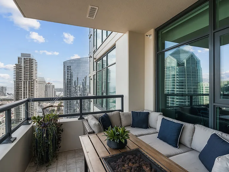 1199 Pacific Hwy #2903R — Photo 22
