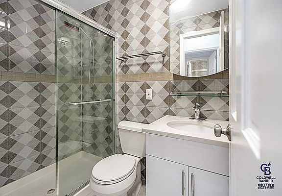 5th image of 8635 Fort Hamilton Pkwy #2
