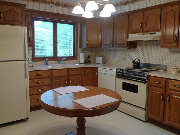 5th image of 2147 Apple Ave NW