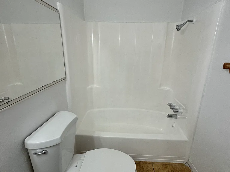 3701 Keltner Ave #19 — Photo 4