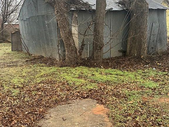 2nd image of 216 E 218 Springer Avenue 20 Lot 18-19-21