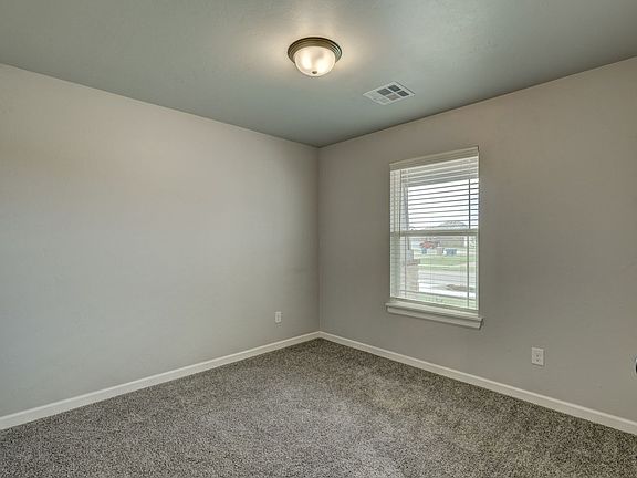 5th image of 1405 NW 12th St