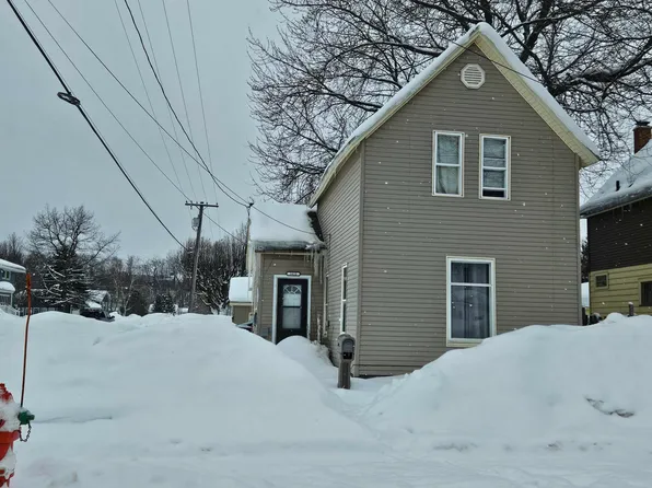 1612 Minneapolis St, Sault Sainte Marie, MI 49783