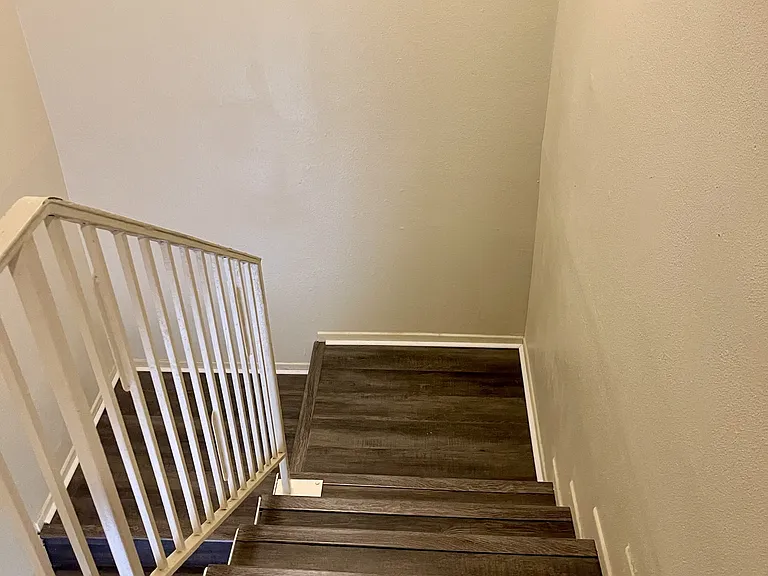 1451 W 105th St — Photo 37