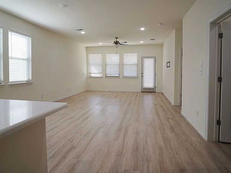 1432 Four Corner Ln — Photo 5