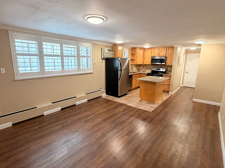 1260 N Humboldt St #4 — Photo 4