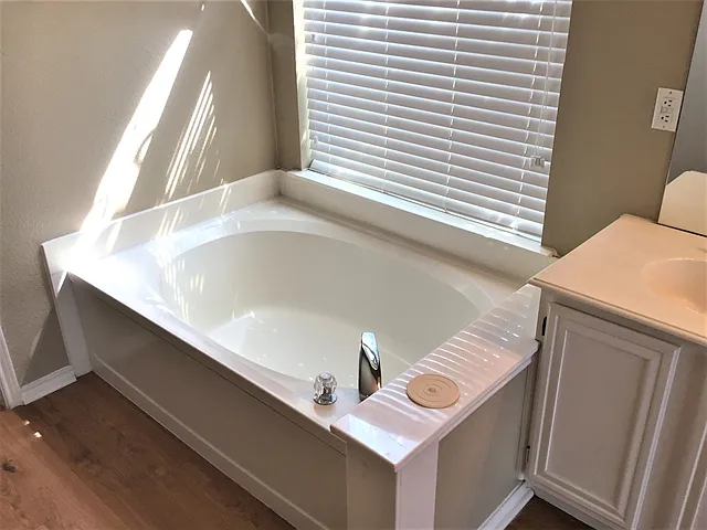 304 Double Oak Ln — Photo 12