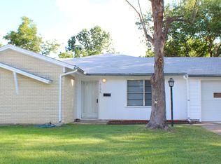 2106 Ridgewood St, Irving, TX 75062