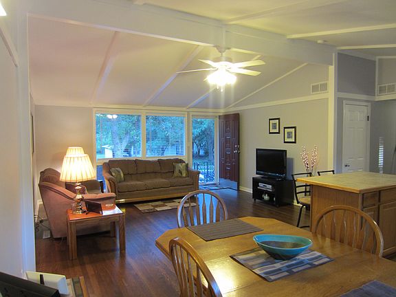 Dining Room / Living Room