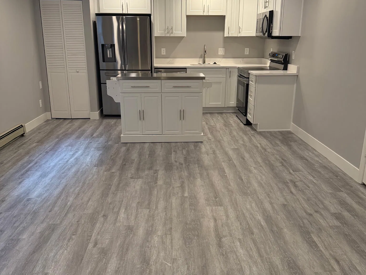 1 bed, 900 sqft, $1,600 — Photo 2