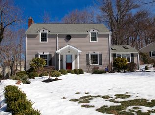 3 Sharon Rd, Springfield, NJ 07081