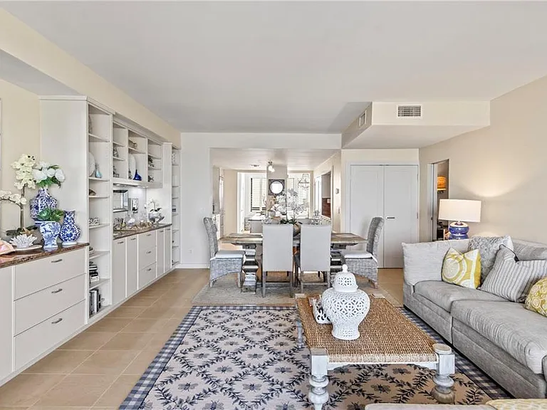 4101 Ocean Dr — Photo 4