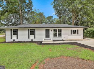 25 Westgate Park Dr, Newnan, GA 30263