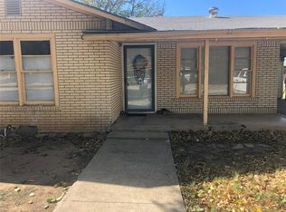 118 Gleese St, Graham, TX 76450