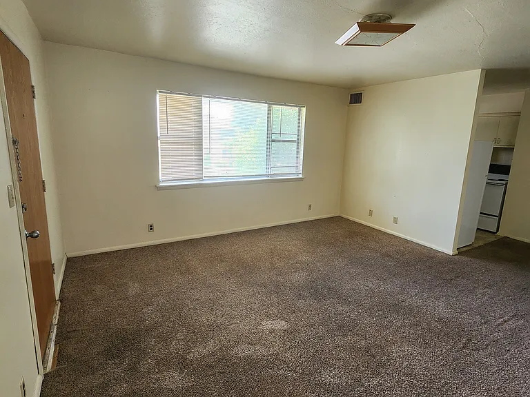 500 E Crawford Ave #26 — Photo 2