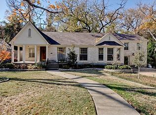 1327 N Edgefield Ave, Dallas, TX 75208