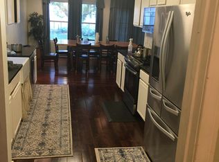 320 Waterbury Cir, Oswego, IL