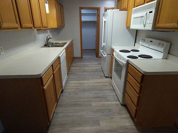5th image of 12644 74th Ave N