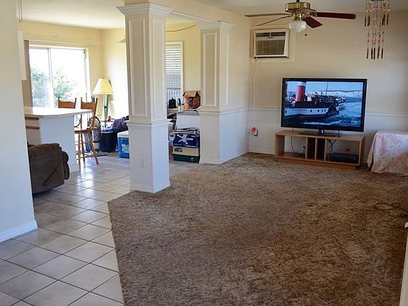 2nd image of 2416 Alamanda Ave