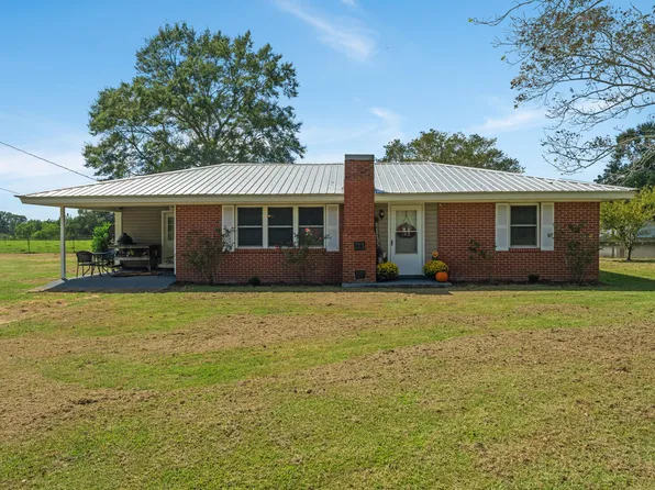 7 Otho Sellers Rd, Richton, MS 39476