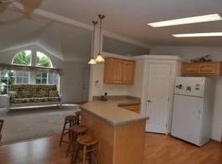 4951 Henley St, Blaine, WA 98230