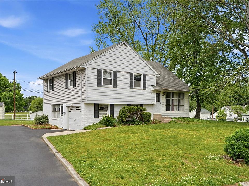 1st image of 565 Dartmouth Dr