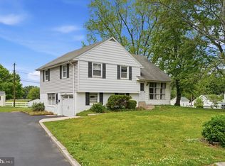 565 Dartmouth Dr, King Of Prussia, PA 19406