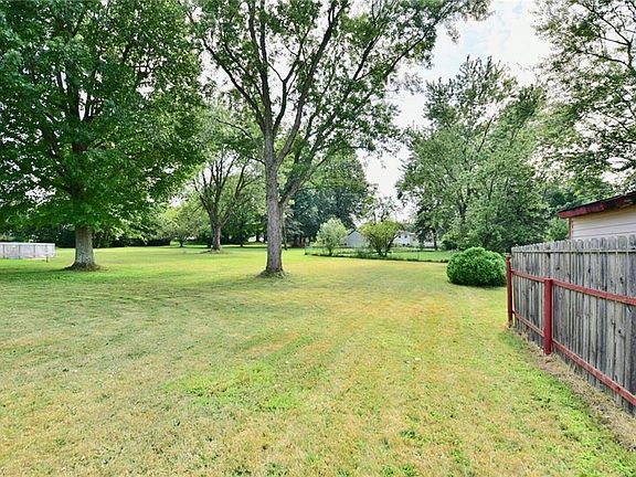 5th image of 116 Greeley Ln