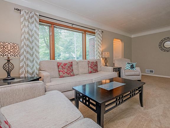 4th image of 1506 Ferndale Ave