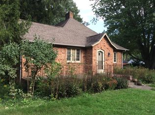 208 Woods Rd, Anderson, IN 46011