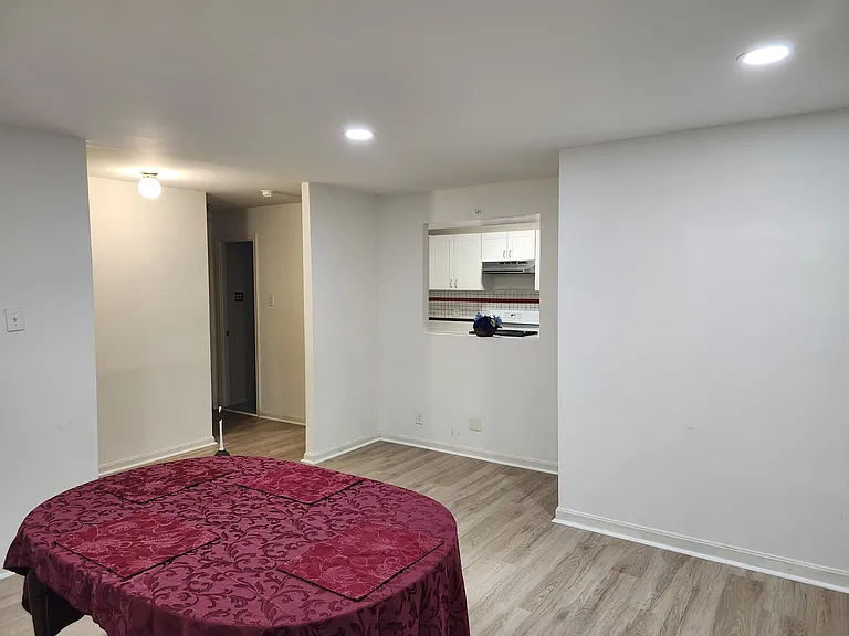810 Quince Orchard Blvd #T1 — Photo 8