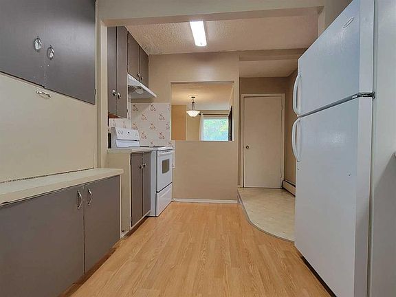 4th image of 10215 N 106th Ave