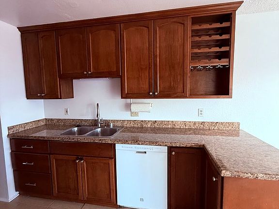 3rd image of 2687 Caminito Abeto
