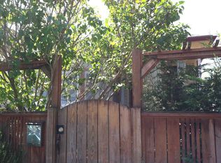 5255 11th Ave NE, Seattle, WA 98105